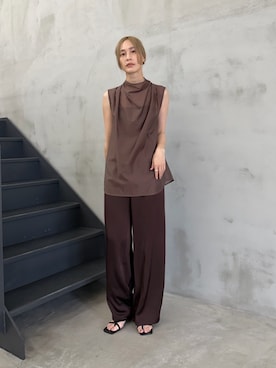 「select MOCA（セレクトモカ）のストレートイージーサテンパンツ【セットアップ対応】（その他パンツ、ブラウン系）」を使った、asamiさん（レディース・163cm）の夏コーディネート