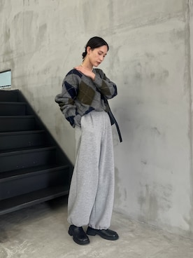 「アイテム（スリッポン）」を使った、asamiさん（レディース・163cm）の秋コーディネート