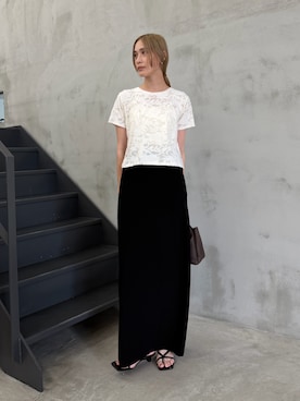 「select MOCA（セレクトモカ）のフラワーデザインシアートップス（Tシャツ/カットソー、ベージュ系）」を使った、asamiさん（レディース・163cm）の夏コーディネート
