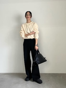 「アイテム（スリッポン）」を使った、asamiii425さん（レディース・163cm）の秋コーディネート