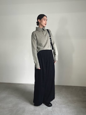 「トレンド秋素材コーデ」｜「アイテム（スラックス）」を使った、asamiii425さん（レディース・163cm）の秋コーディネート