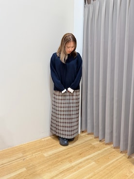「ITEMS URBANRESEARCH（アイテムズ アーバンリサーチ）のミラノリブフリルドッキングニット（ニット/セーター、ブルー系）」を使った、 _miyu_さん（レディース・151cm）の秋コーディネート