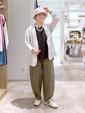 「LAKOLE（ラコレ）のステンレスバイカラーイヤリング / 318571（イヤリング、その他）」を使った、ぽんかよさん（レディース・157cm）の春コーディネート