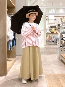 「LAKOLE（ラコレ）のステンレスバイカラーイヤリング / 318571（イヤリング、その他）」を使った、ぽんかよさん（レディース・157cm）の春コーディネート