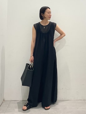 「JOURNAL STANDARD relume（ジャーナルスタンダード　レリューム）のS/P/Lギャザーサロペット（サロペット/オーバーオール、ブラック系）」を使った、MATSUさん（レディース・154cm）の春コーディネート