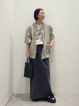 「JOURNAL STANDARD relume（ジャーナルスタンダード　レリューム）の《追加》［手洗い可］ウォッシャブルナイロンダブルジップMA-1（MA-1、グレー系）」を使った、MATSUさん（レディース・154cm）の春コーディネート