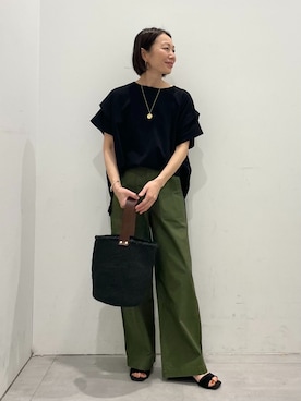 「JOURNAL STANDARD relume（ジャーナルスタンダード　レリューム）の《追加 / 新色 / 新サイズ》ワイドベイカーパンツ（カーゴパンツ、グリーン系）」を使った、MATSUさん（レディース・154cm）の春コーディネート