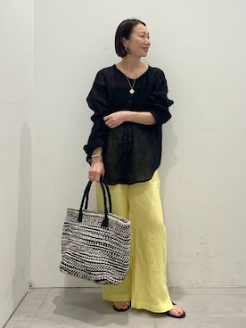 「JOURNAL STANDARD relume（ジャーナルスタンダード　レリューム）の《一部WEB限定追加 / 新色 / 新サイズ》麻スリットイージーパンツ（その他パンツ、イエロー系）」を使った、MATSUさん（レディース・154cm）の春コーディネート