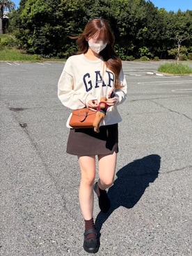 「GAP（ギャップ）のアイテム」を使った、ナ菜さん（レディース・163cm）の秋コーディネート