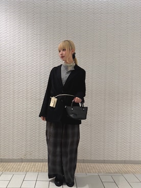 「URBAN RESEARCH DOORS(アーバンリサーチドアーズ)のアイテム(ネックレス)」を使った、赤松恵衣さん(レディース・158cm)の秋コーディネート