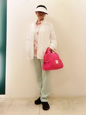 「アイテム（サンバイザー）」を使った、クロさんさん（レディース・158cm）の冬コーディネート