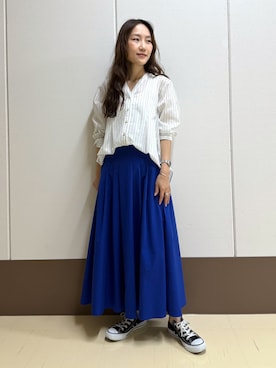 「INDIVI（インディヴィ）の【洗える／軽やか】無地＆ストライプ柄 切替タックブラウス（シャツ/ブラウス、ホワイト系）」を使った、mamiさん（レディース・151cm）の夏コーディネート