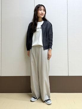 「INDIVI（インディヴィ）の【洗える／コットン】メッシュジップニットカーディガン（カーディガン/ボレロ、グレー系）」を使った、mamiさん（レディース・151cm）の春コーディネート