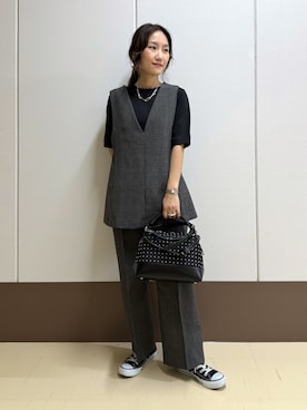「INDIVI（インディヴィ）の【抗菌防臭／消臭】上品光沢コットンTシャツ（Tシャツ/カットソー、ブラック系）」を使った、mamiさん（レディース・151cm）の秋コーディネート