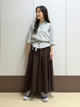 「INDIVI（インディヴィ）の【UVケア／接触冷感／ベルト付】サッカー素材シャツ（シャツ/ブラウス、グレー系）」を使った、mamiさん（レディース・151cm）の秋コーディネート