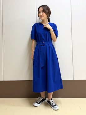 「INDIVI（インディヴィ）の【撥水／UVケア／SETUP可能】軽量ベルト付きAラインワンピース（ワンピース、ブルー系）」を使った、mamiさん（レディース・151cm）の夏コーディネート
