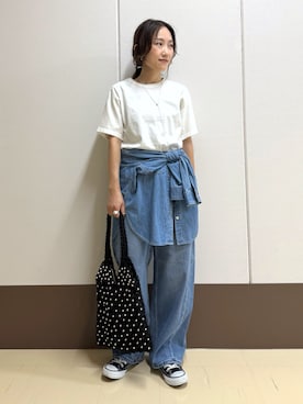 「INDIVI（インディヴィ）の【新作登場！】カーブシルエットデニム（その他パンツ、ブルー系）」を使った、mamiさん（レディース・151cm）の秋コーディネート