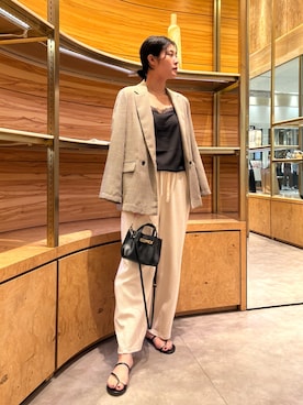 「GALLARDAGALANTE（ガリャルダガランテ）のコットンカーブパンツ（その他パンツ、ホワイト系）」を使った、ggabeさん（レディース・173cm）の夏コーディネート