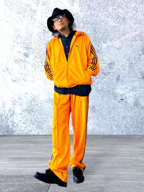 STO(スト)さんのコーディネート