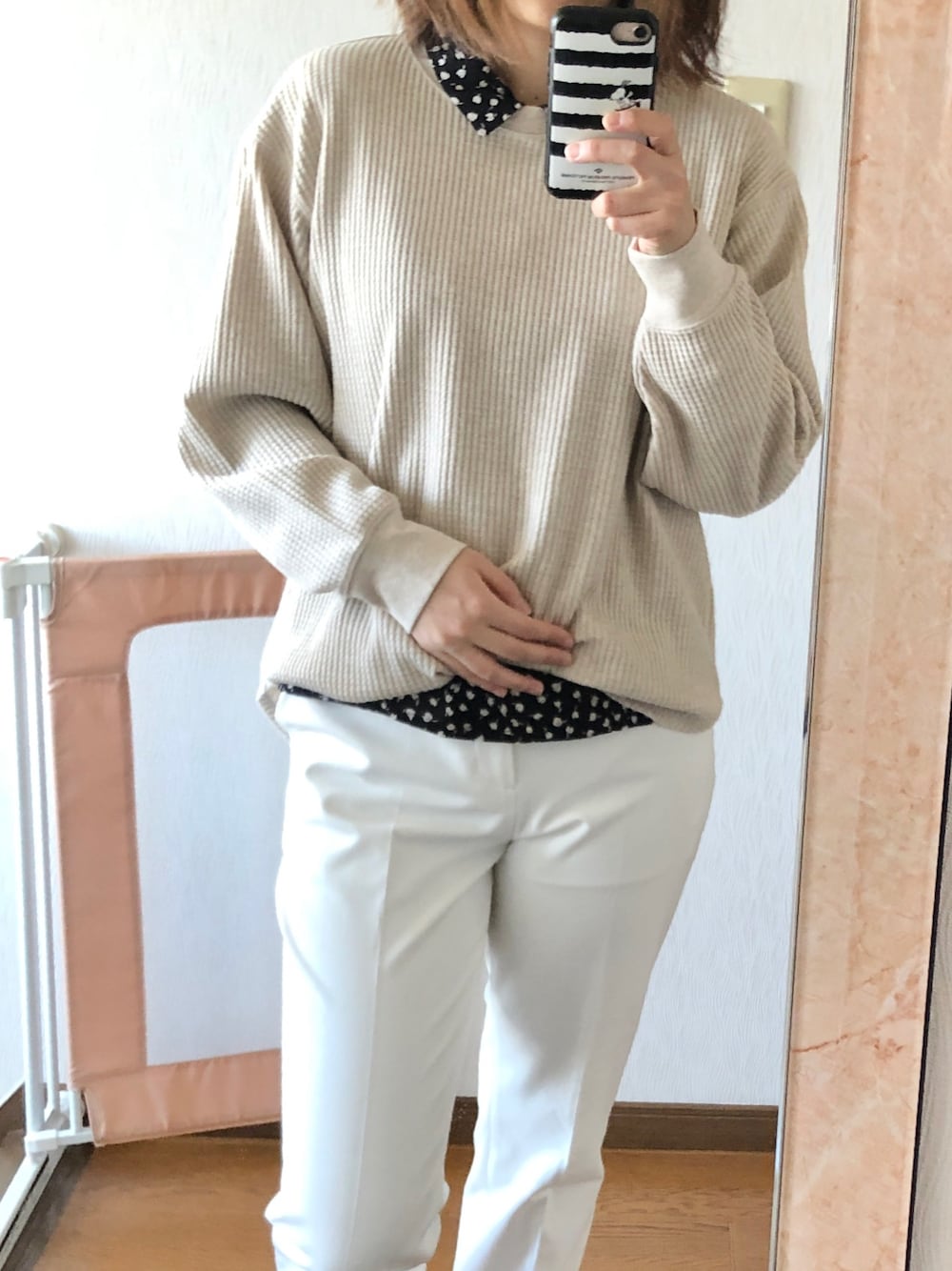 「昭和レトロ、レトロガール」｜「UNIQLOのワッフルクルーネックT（長袖）（Tシャツ/カットソー、ベージュ系）」を使った、hiromiさん（レディース・162cm）の冬コーディネートの1枚目の写真