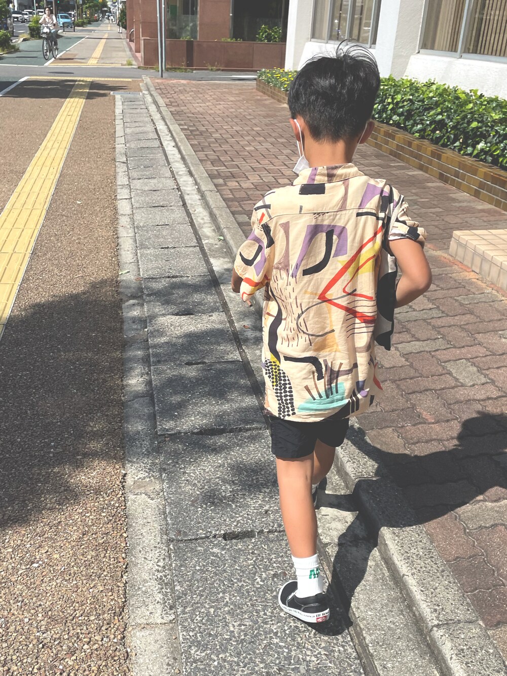 「まだまだ夏男」｜「MARKEY'Sのアイテム（シャツ/ブラウス、イエロー系）」を使った、cccさん（キッズ・120cm）の秋コーディネートの1枚目の写真