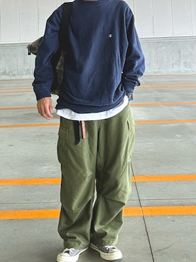 「アイテム（カーゴパンツ）」を使った、牛たたき¥280さん（メンズ・170cm）の秋コーディネート