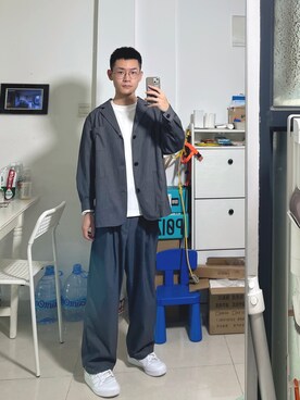 「通勤穿搭」｜「アイテム（スラックス）」を使った、赵闲梗さん（メンズ・162cm）の秋コーディネート