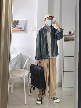 「通勤穿搭」｜「アイテム（ライダースジャケット）」を使った、赵闲梗さん（メンズ・162cm）の春コーディネート