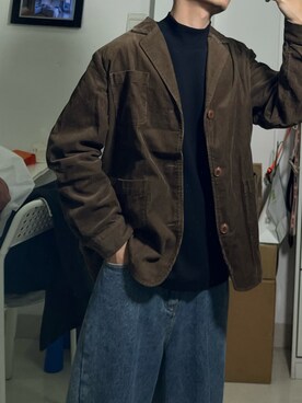 「通勤穿搭」｜「アイテム（Tシャツ/カットソー）」を使った、赵闲梗さん（メンズ・162cm）の秋コーディネート