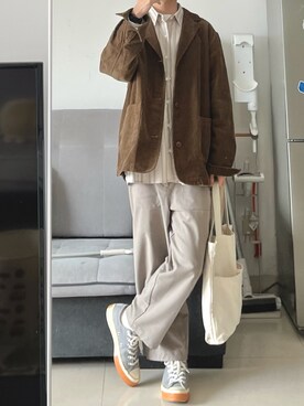 「休闲」｜赵闲梗さん（メンズ・162cm）の冬コーディネート