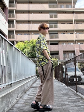 「CASPER JOHN（キャスパージョン）のアイテム（その他パンツ）」を使った、Teddy bear🧸さん（メンズ・177cm）の夏コーディネート