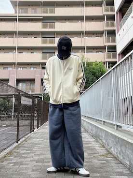 「グレーパンツ」｜Teddy bear🧸さん（メンズ・177cm）の秋コーディネート