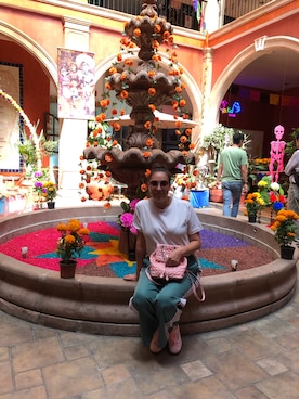 「アイテム（バックパック/リュック）」を使った、Faby Arroyoさん（レディース・170cm）の秋コーディネート