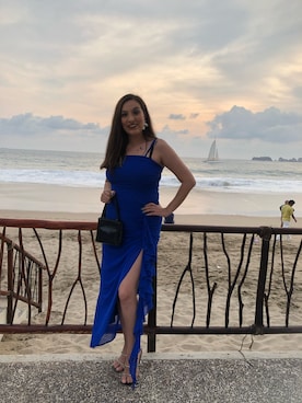 「アイテム（ドレス）」を使った、Faby Arroyoさん（レディース・170cm）の秋コーディネート