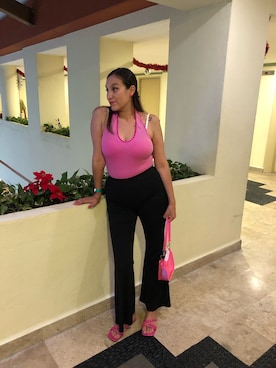 「アイテム（その他トップス）」を使った、Faby Arroyoさん（レディース・170cm）の冬コーディネート