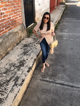 「SHEINAR（シェイナー）のアイテム」を使った、Faby Arroyoさん（レディース・170cm）の秋コーディネート