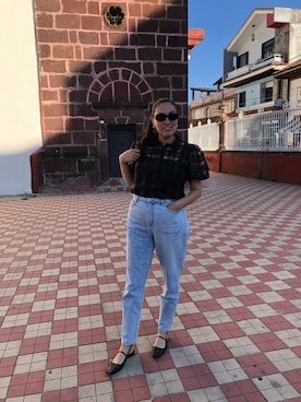 「アイテム（バレエシューズ）」を使った、Faby Arroyoさん（レディース・170cm）の秋コーディネート