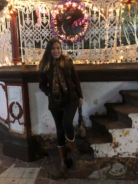 「TOUS（トウス）のアイテム」を使った、Faby Arroyoさん（レディース・170cm）の冬コーディネート