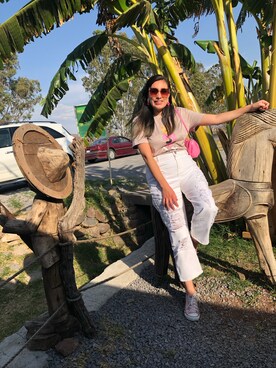 「SHEINAR（シェイナー）のアイテム（バッグ）」を使った、Faby Arroyoさん（レディース・170cm）の春コーディネート