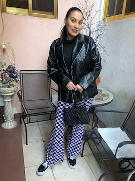 「VALENTINO（ヴァレンティノ）のアイテム」を使った、Faby Arroyoさん（レディース・170cm）の冬コーディネート