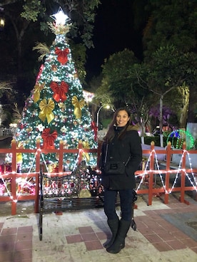 「MICHAEL KORS（マイケルコース）のアイテム」を使った、Faby Arroyoさん（レディース・170cm）の冬コーディネート