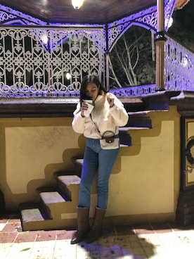 「アイテム（ムートンコート）」を使った、Faby Arroyoさん（レディース・170cm）の秋コーディネート