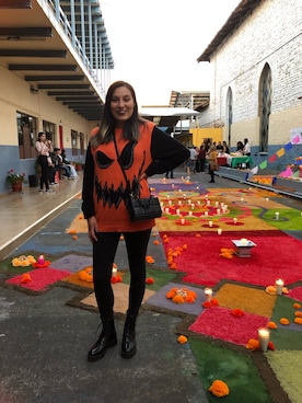 「SHEINAR（シェイナー）のアイテム（バッグ）」を使った、Faby Arroyoさん（レディース・170cm）の秋コーディネート