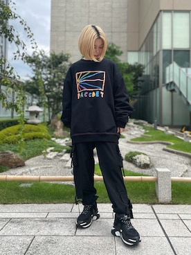 「RASSVET / PACCBET（ラスベート）のアイテム（トップス、ブラック系）」を使った、EMII SHOJIさん（レディース・156cm）の秋コーディネート