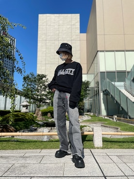 「BlackEyePatch（ブラックアイパッチ）のアイテム（スウェット）」を使った、EMII SHOJIさん（レディース・156cm）の夏コーディネート