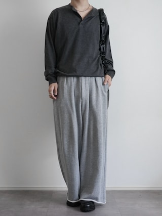 「SOCCE(ソーシー)のカシミヤミックスヘンリーネック長袖ニット(ニット/セーター)」を使った、itsukiさん(メンズ・167cm)の秋コーディネート