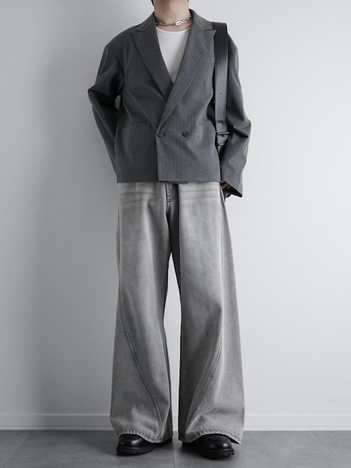 ウールライクピンストライプダブルテーラードショートジャケット