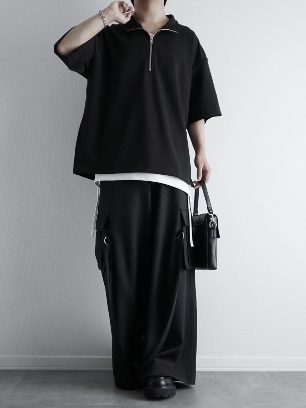 SOCCEのカーゴパンツを使った人気ファッションコーディネート - WEAR