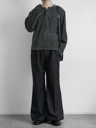 「SOCCE(ソーシー)のカットコーデュロイヘンリーネック長袖カットソー(Tシャツ/カットソー)」を使った、itsukiさん(メンズ・167cm)の秋コーディネート