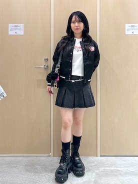 「アイテム（スタジャン）」を使った、Reikaさん（レディース・153cm）の秋コーディネート
